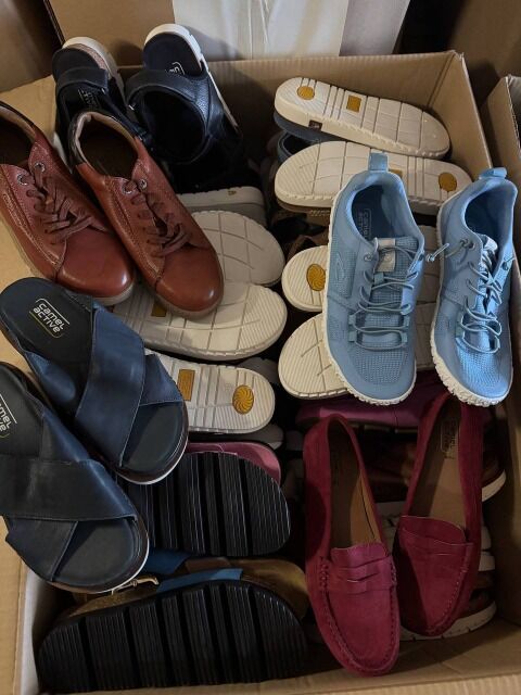 11,50 € Camel Active Damen Schuhe Mix Kategorie A Größe 37 Echtleder neue Samples Lot 301 mit 44 Paar auf Lager in Deutschland