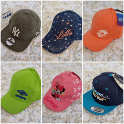 Kinder Caps / Baseballkappen