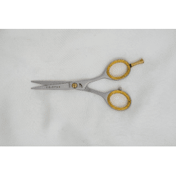 Komplettangebot: 96 Profi-Friseurscheren (4.5 Zoll)