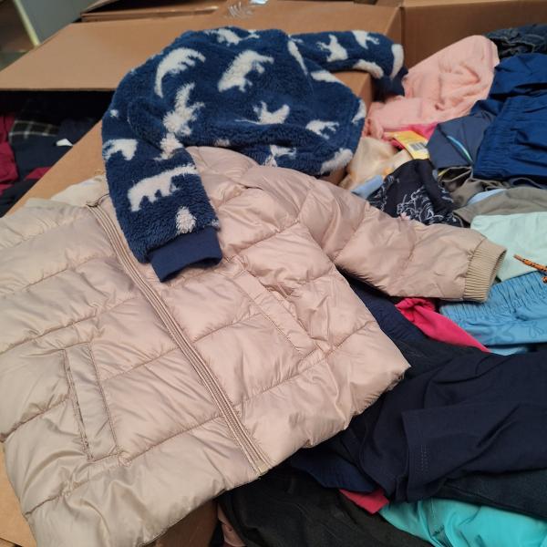Textilien  Mix   Kinderbekleidung  Palettenware