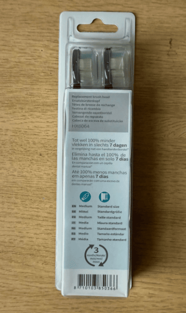 PHILIPS Sonicare W2 HX6064/11 Ersatzbürstenköpfe Schwarz 4er Pack – Neuware