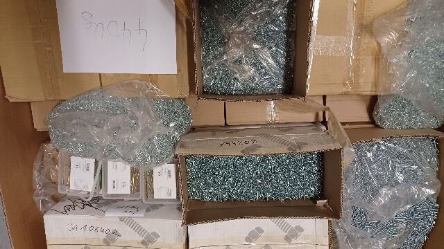 28 Paletten einer bekannten Baumarktkette