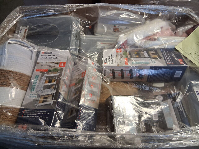 32 Mischpaletten von einer bekannten Supermarktkette aus dem Bereich Haushalt, Textilien usw. (L4)