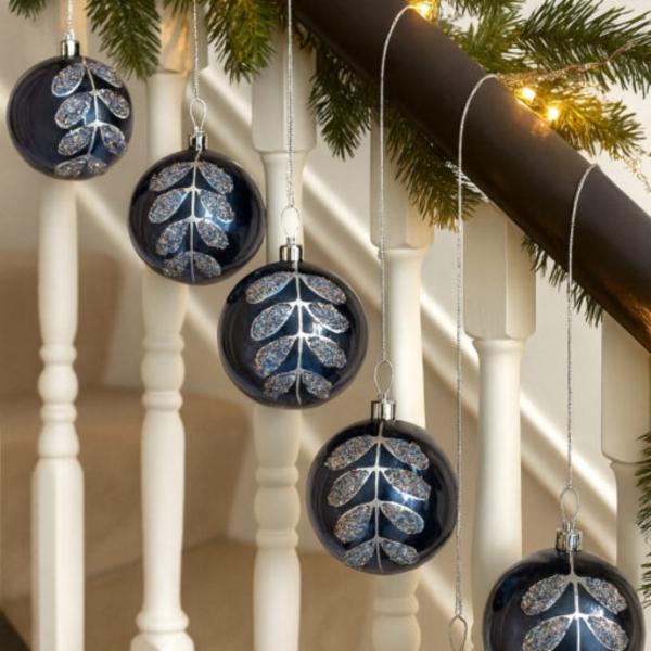 Wilko Weihnachtskugel Bead Leaf 10 cm