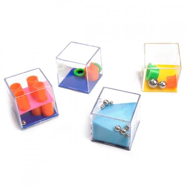 Fate game cube 4 cm 24 assorted