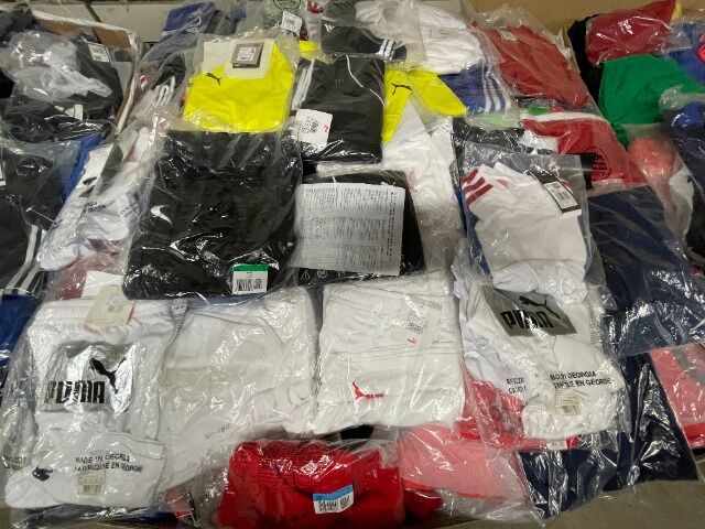 Sportbekleidung Marken Artikel Restposten