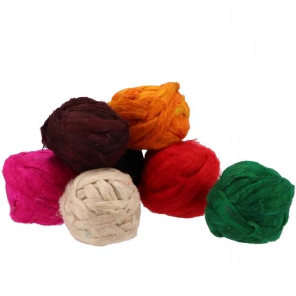 Kordel aus recycelter Seide grün 10,5 Meter