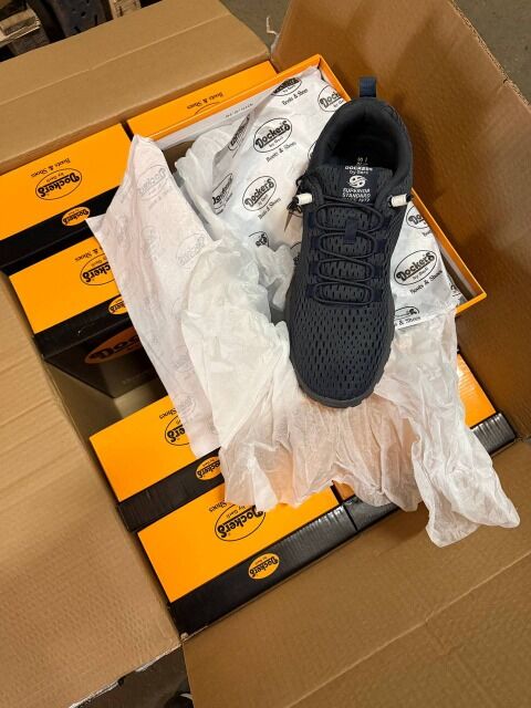 11,00 € Dockers Herren Sneaker neue Kollektion Kategorie A 100% neu in Originalkartons Größen 42–48 Lager Deutschland Versand weltweit