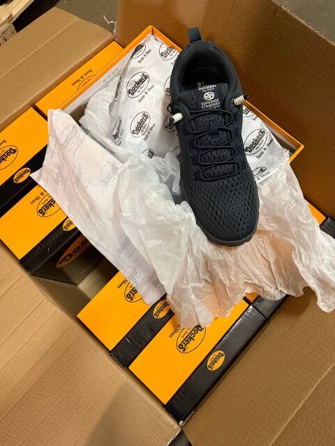 11,00 € Dockers Herren Sneaker neue Kollektion Kategorie A 100% neu in Originalkartons Größen 42–48 Lager Deutschland Versand weltweit