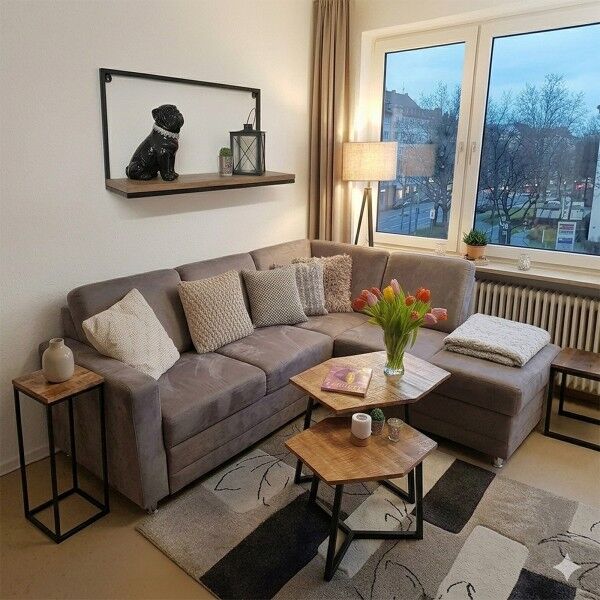 Neu 2er Set Couchtisch (6x Set = 12x Tische) auf 1x Palette, massive Holzplatte und Metallgestell ( aufgebaut) 