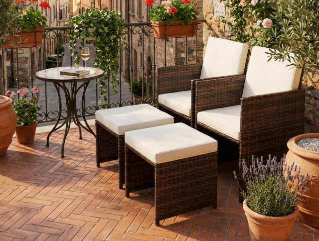 ? Produktbeschreibung Das 2-teilige Gartenmöbel Set aus Metall, Polyrattan und Glas eignet sich ideal für den Einsatz im Außenbereich. Perf