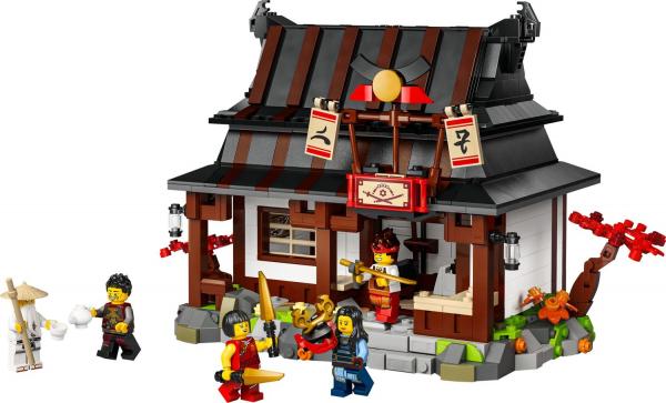 LEGO&reg; NINJAGO - 15-j&auml;hriges Jubil&auml;um der Vier-Waffen-Schmiede (1259 Teile)