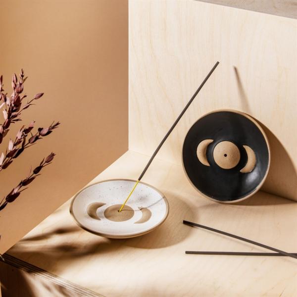 Sass & Belle incense holder Moon Phases white 12.5 cm