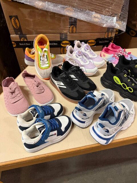 7,50 €/Paar DOCKERS Schuhmix Kinder, Kat. A/Muster, neue aktuelle Modelle, kompletter Größenlauf, Lager Deutschland
