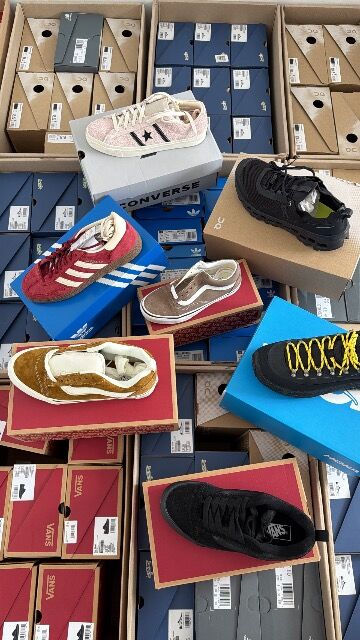 ON, Vans, New Balance, Adidas, Converse Sneakers Take All | Bulk | Restposten