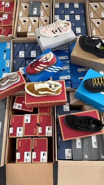 ON, Vans, New Balance, Adidas, Converse Sneakers Take All | Bulk | Restposten