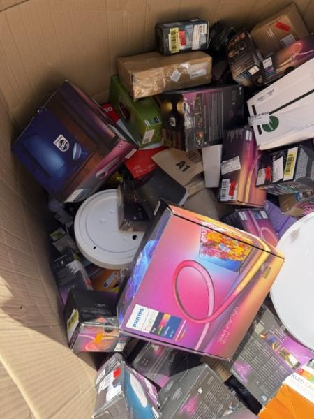PHILIPS HUE MISCHPALETTE MARKENWARE MIXPALETTEN ELEKTRO HAUSHALT RETOUR WARE 