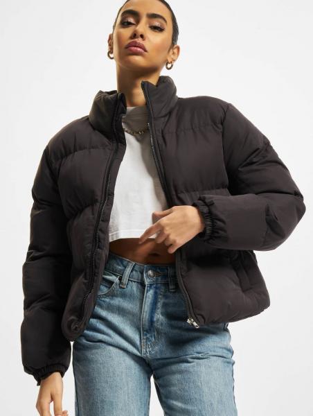 schlichte Urban Classics Damen Jacke gef&uuml;ttert 96 g/m&sup2; Schwarz