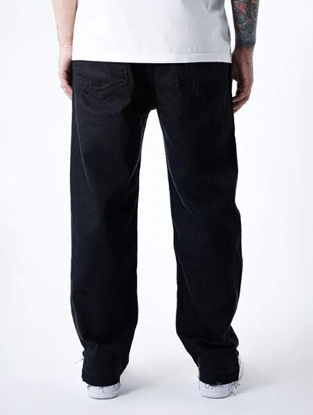 UNEFFECTED Weite, frei geschnittene Basic Loose Fit Jeans schwarz