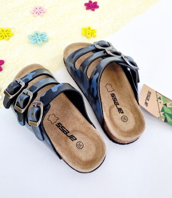 Kinder Badeschlappen & Flip-Flops Mix