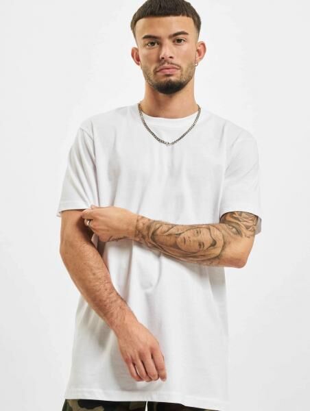 l&auml;ssiges URBAN CLASSICS Herren T-Shirt 200 g/m&sup2; mit Baumwolle Wei&szlig;