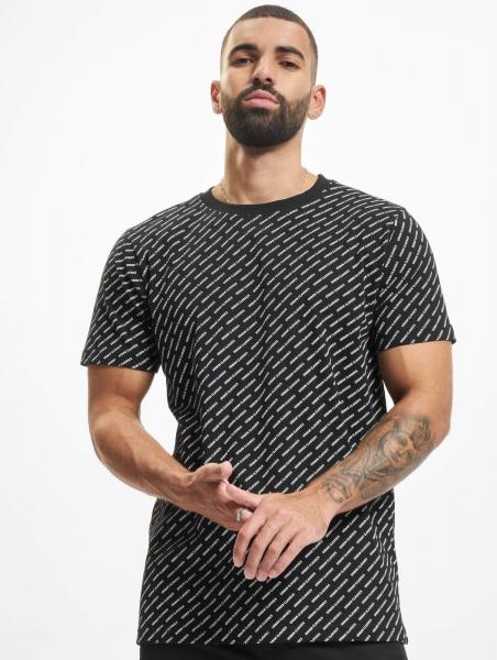bequemes Urban Classics Herren T-Shirt 200 g/m&sup2; mit Baumwolle Schwarz