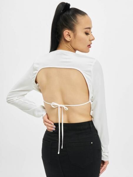 Missguided Crop-Longsleeve mit offenem R&uuml;cken in Wei&szlig;