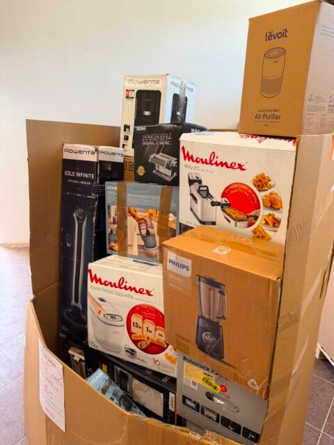 Amazon pallets with electronics - 25 items at a low price - category B