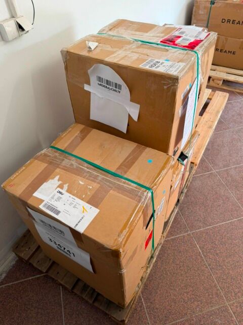 Mini pallet with 3 products 75% cheaper than retail!