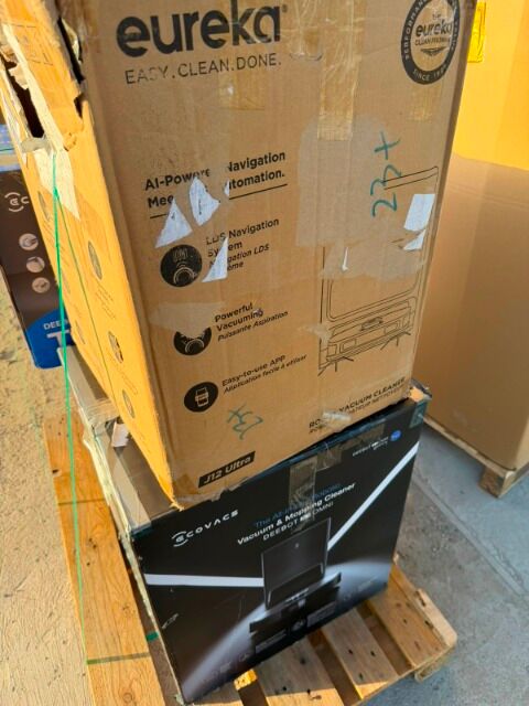 Selling 4 robotic vacuum cleaners at wholesale price - category B