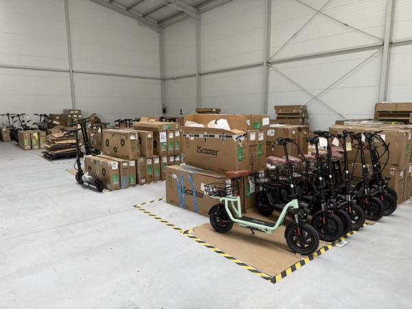 8.5-Zoll Elektro-Scooter iScooter i9 Aktionsmodell