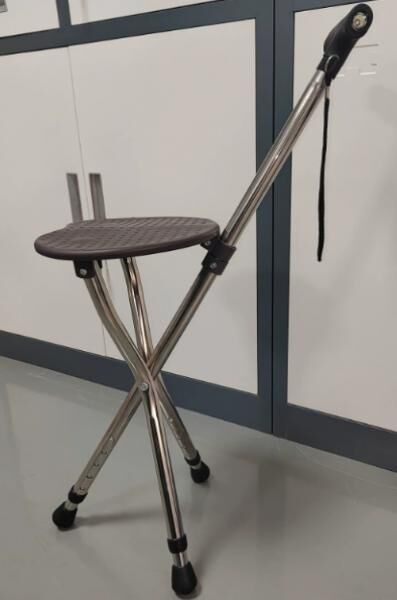 Faltbarer Gehstock mit Sitz und LED-Licht für Senioren