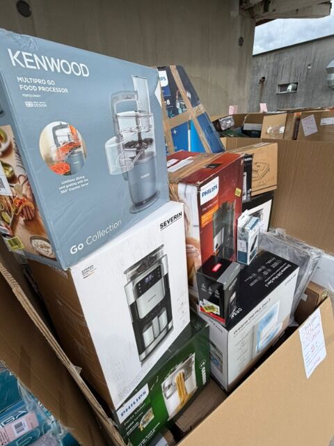 A pallet with electronics I Category I And Profitable business