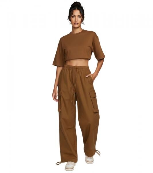 bequeme NIKE Dance Cargo Damen Jogginghose bequeme Sport-Hose mit aufgesetzten Cargo-Taschen Baumwoll-Hose FV7520-281 Braun
