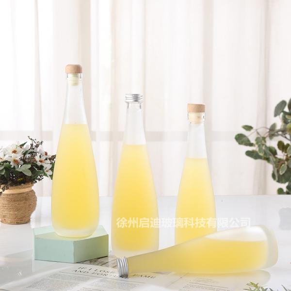 Getränkeflaschen mit 330 ml, 500 ml und 750 ml – Ausverkauf im Paket