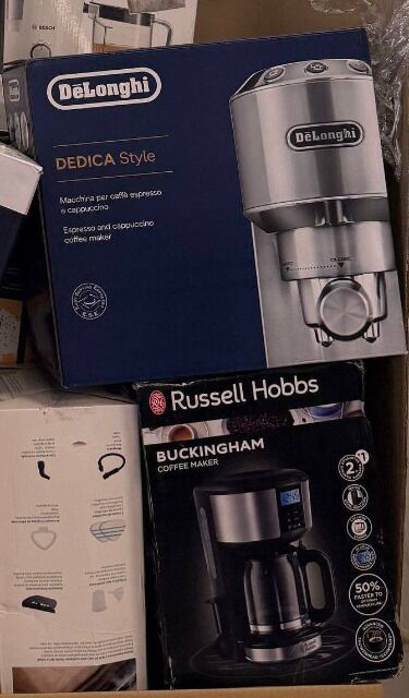 Wholesale offer (RETAIL PRICE -75%). Lot of coffee machines - 9,888.08 euros (net). 210 pieces.