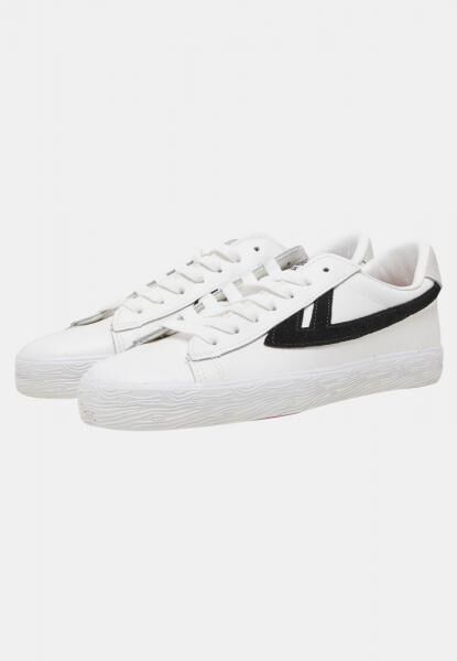 stylische Warrior Shanghai Unisex Sneaker Wei&szlig;/Schwarz