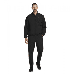 NIKE Tech Woven Men's Windbreaker Training Jacket with Practical Chest Pocket Transition Jacket FZ0750-010 Black