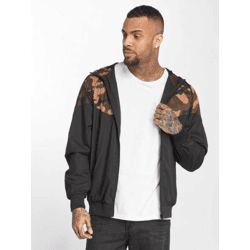stylische Urban Classics Herren Jacke 78 g/m² Camouflage