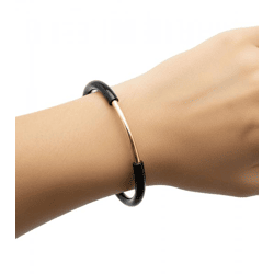 Moderner Calvin Klein Damen Armreif schwarzes Armband mit goldfarbenem Mittelsteg Arm-Schmuck KJ5FBF2001 Schwarz/Gold