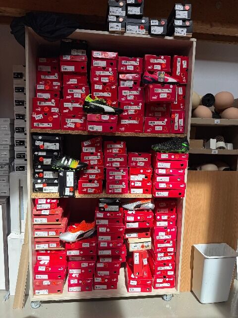 PUMA SPECIAL OFFER: TOP-OF-THE-LINE SOCCER SHOES