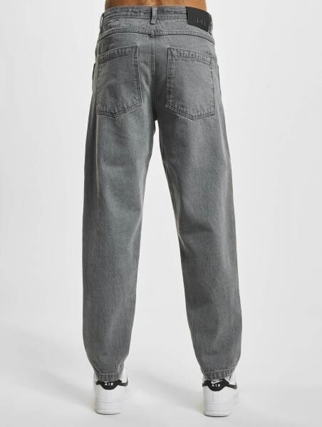 Comfortable DEF Men's Jeans in Cotton Gray
