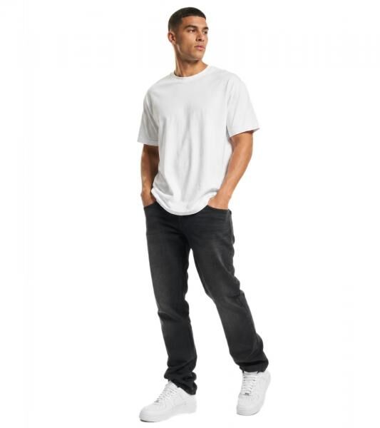 Moderne URBAN CLASSICS Herren Stretch-Jeans Bequeme Klassische Denim-Hose f&uuml;r Alltag & Freizeit in Schwarz