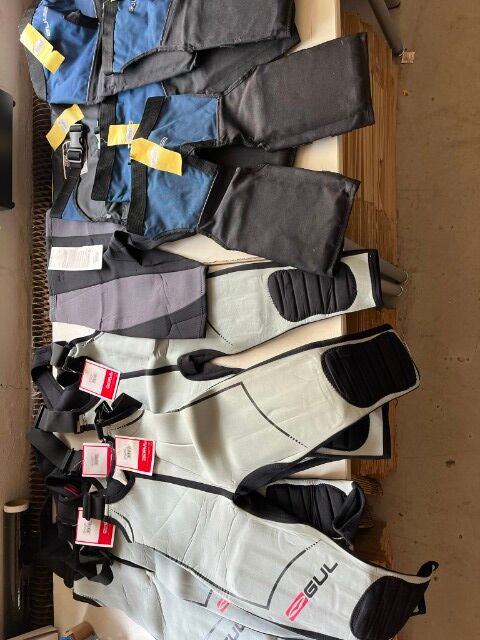 Posten GUL Segel- & Wassersportbekleidung – 10 Hike Pants/Neoprenhosen – Neu - kleine Größen - Junioren