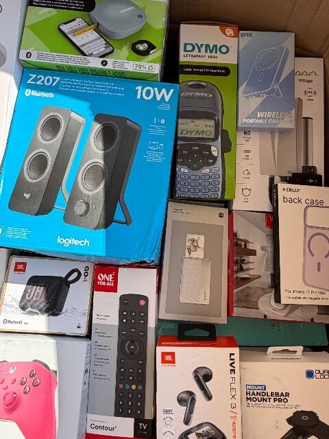 SMALL ELECTRONICS - AMAZON RETURNS FOR RESALE – 75% BELOW RETAIL – UNTESTED – 367 ITEMS – 13,97€/ITEM - 34,19€/KG - P03987, EL