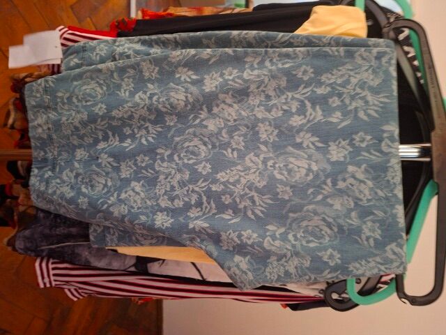 Restposten Damen Hosen Paket Gr.44-58 NEUWARE MARKE MONA LISA CARLEONI GOFASHION 300 TEILE
