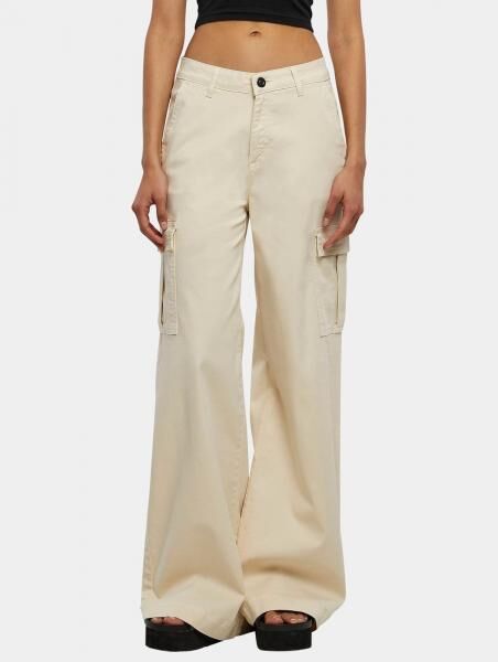 bequeme Urban Classics Damen Cargo-Jeans mit gro&szlig;en Beintaschen Baumwoll-Hose Ecru-Wei&szlig;