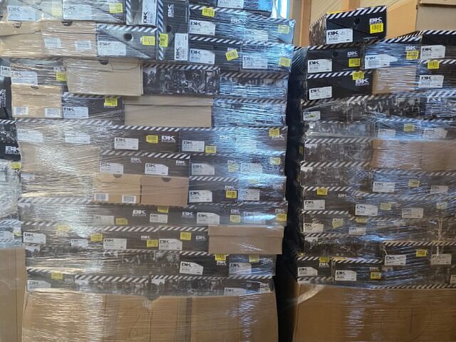 BRITISH KNIGHTS FOOTWEAR – RESTPOSTEN – 6.780 STÜCK – TAKE ALL