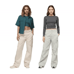 modische NIKE Damen Cargo-Hose Alltags-Hose Baumwoll-Hose in Hellgrau und Beige