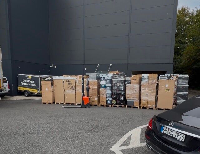 MIXPALETTEN DOMETIC MOBICOOL IGLOO SEVERIN KÜHLBOXEN THERMOBOX HOCHWERTIGE MARKENWARE MISCHPALETTEN RETOURWARE RESTPOSTEN